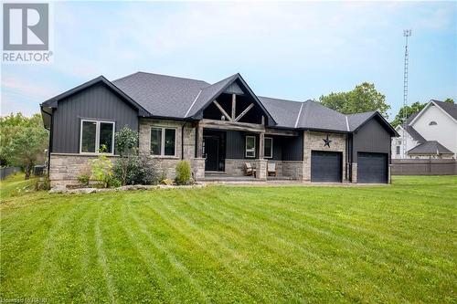 886 Buchner Road, Welland, ON - Outdoor With Deck Patio Veranda With Facade