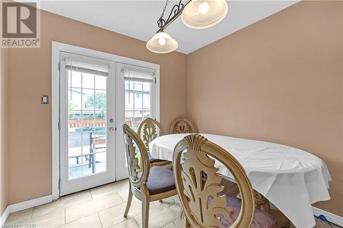 35 Jacqueline Boulevard, Hamilton, ON - Indoor Photo Showing Dining Room