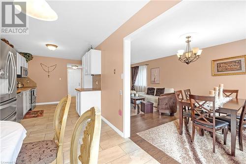 35 Jacqueline Boulevard, Hamilton, ON - Indoor Photo Showing Dining Room