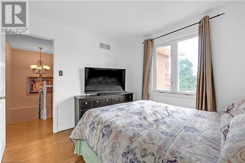 35 Jacqueline Boulevard, Hamilton, ON - Indoor Photo Showing Bedroom