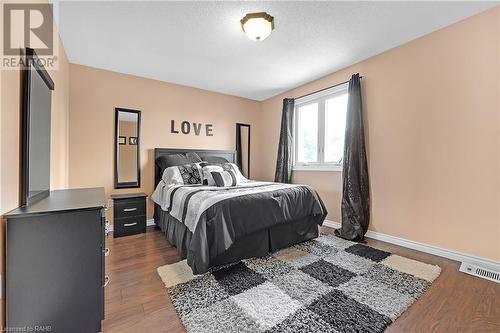 35 Jacqueline Boulevard, Hamilton, ON - Indoor Photo Showing Bedroom