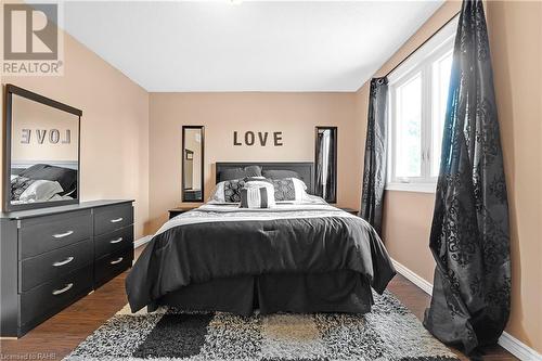 35 Jacqueline Boulevard, Hamilton, ON - Indoor Photo Showing Bedroom