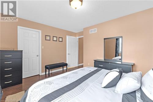 35 Jacqueline Boulevard, Hamilton, ON - Indoor Photo Showing Bedroom