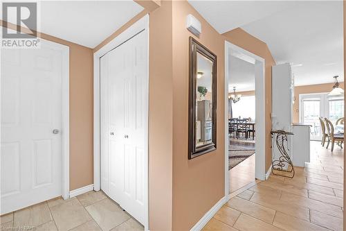 35 Jacqueline Boulevard, Hamilton, ON - Indoor Photo Showing Other Room