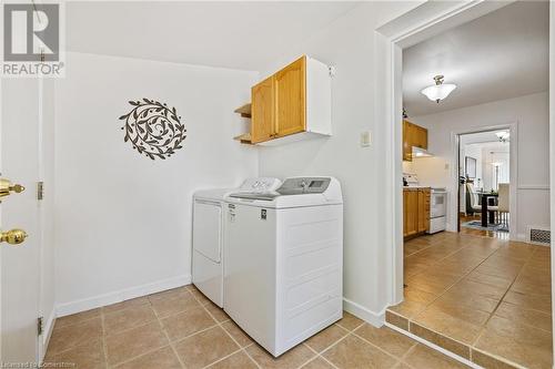 24 Thorndale Street N, Hamilton, ON - Indoor Photo Showing Laundry Room