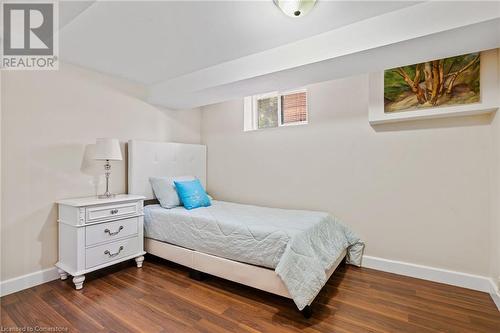 24 Thorndale Street N, Hamilton, ON - Indoor Photo Showing Bedroom