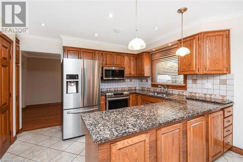 22 Glen Park Court, Hamilton, ON - Indoor Photo Showing Kitchen With Stainless Steel Kitchen