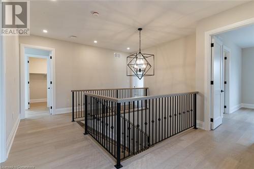 9 ft ceiling second floor - 1 West Avenue, Stoney Creek, ON - Indoor Photo Showing Other Room