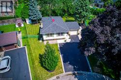 414 BRYANT Crescent  Burlington, ON L7L 3Z6