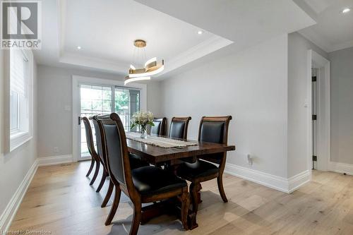 145 Birett Drive, Burlington, ON - Indoor Photo Showing Dining Room