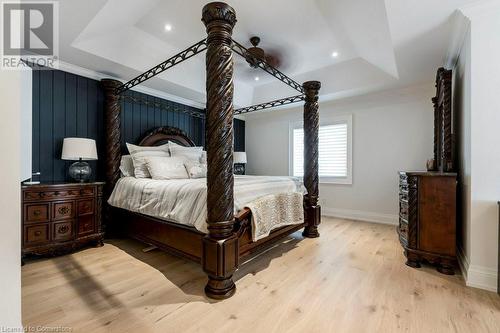 145 Birett Drive, Burlington, ON - Indoor Photo Showing Bedroom