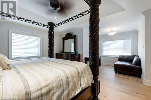 145 Birett Drive, Burlington, ON - Indoor Photo Showing Bedroom