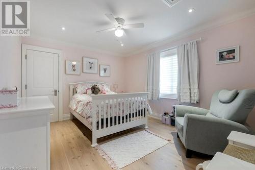 145 Birett Drive, Burlington, ON - Indoor Photo Showing Bedroom