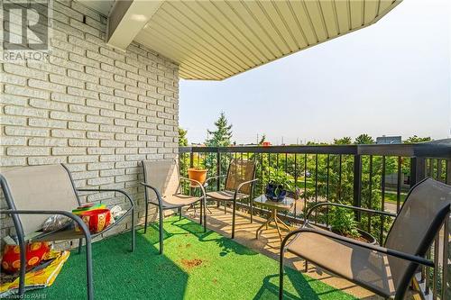 990 Golf Links Road Unit# 308, Hamilton, ON - Outdoor With Exterior