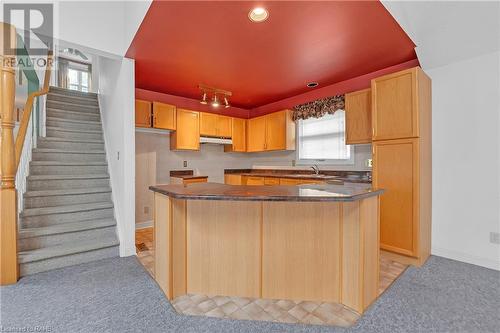 1243 Nathaniel Crescent, Burlington, ON - Indoor Photo Showing Kitchen With Double Sink