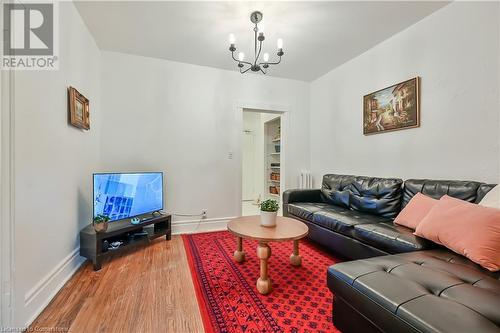 285 King Street W Unit# 8, Hamilton, ON - Indoor Photo Showing Living Room