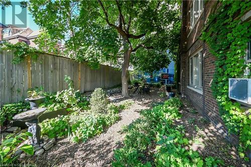 285 King Street W Unit# 8, Hamilton, ON - Outdoor