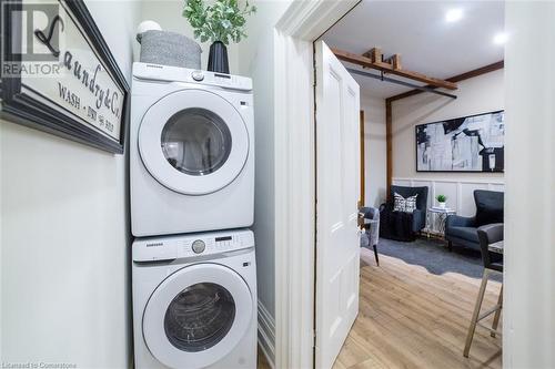 82 Victoria Avenue S, Hamilton, ON - Indoor Photo Showing Laundry Room