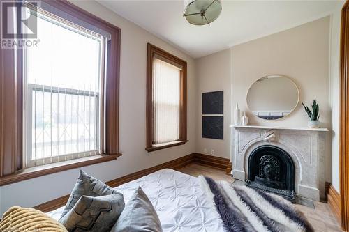 82 Victoria Avenue S, Hamilton, ON - Indoor With Fireplace