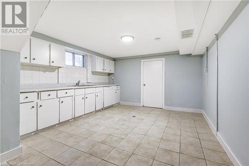 5 Bartlett Street, Niagara Falls, ON - Indoor Photo Showing Kitchen