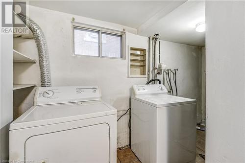 5 Bartlett Street, Niagara Falls, ON - Indoor Photo Showing Laundry Room