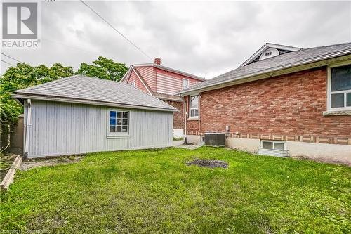 5 Bartlett Street, Niagara Falls, ON - Outdoor