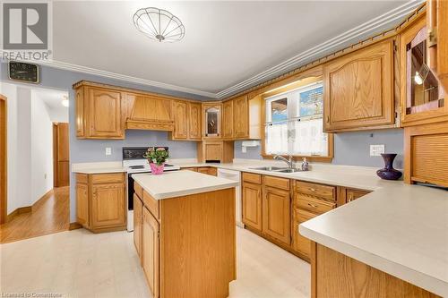 657 Haldimand 17 Road, Haldimand County, ON - Indoor Photo Showing Kitchen With Double Sink