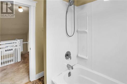 174 Lake Street, St. Catharines, ON - Indoor Photo Showing Bathroom