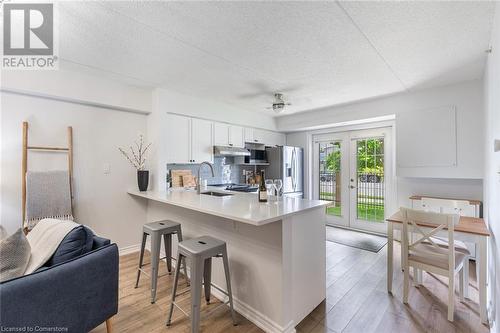 2035 Appleby Line Unit# 105, Burlington, ON - Indoor Photo Showing Kitchen