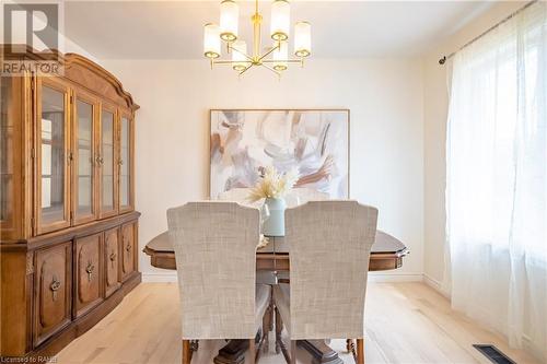 106 Simcoe Street E, Hamilton, ON - Indoor Photo Showing Dining Room