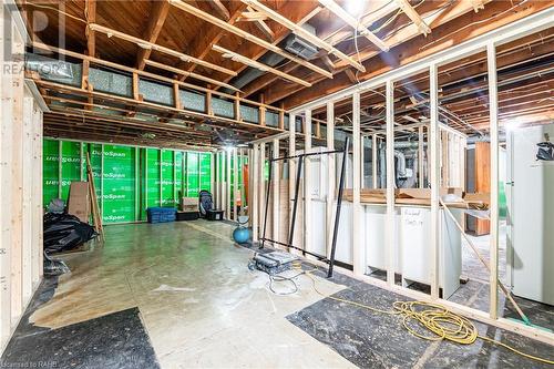 106 Simcoe Street E, Hamilton, ON - Indoor Photo Showing Basement