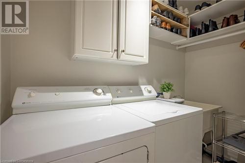 7789 Alpine Drive, Niagara Falls, ON - Indoor Photo Showing Laundry Room