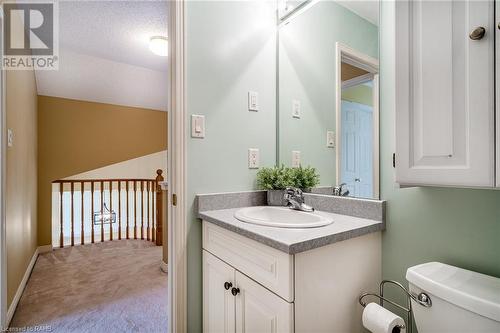 2278 Turnberry Road Unit# 13, Burlington, ON - Indoor Photo Showing Bathroom