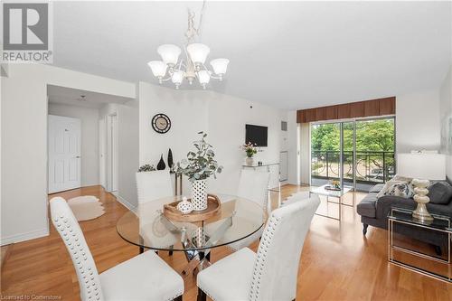 100 Burloak Drive Unit# 1214, Burlington, ON - Indoor Photo Showing Dining Room