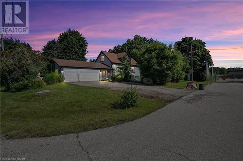 1 Northcliffe Avenue, Dundas, ON - Outdoor