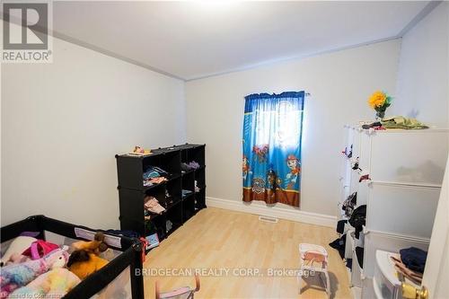 66 Eagle Avenue, Brantford, ON - Indoor Photo Showing Bedroom