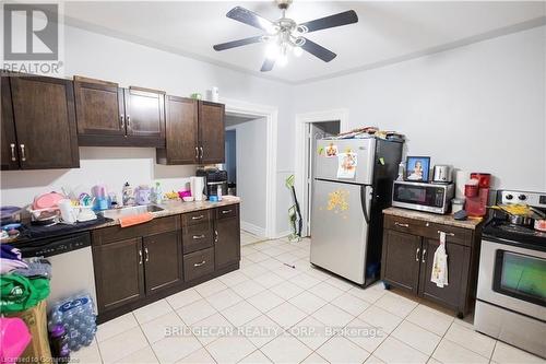 66 Eagle Avenue, Brantford, ON - Indoor Photo Showing Kitchen