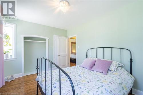 46 Mountain Brow Boulevard, Hamilton, ON - Indoor Photo Showing Bedroom