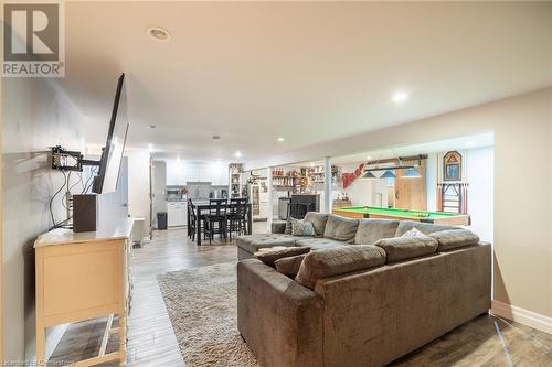 46 Mountain Brow Boulevard, Hamilton, ON - Indoor Photo Showing Living Room