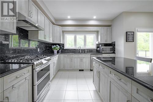 50937 Memme Court, Wainfleet, ON - Indoor Photo Showing Kitchen With Upgraded Kitchen