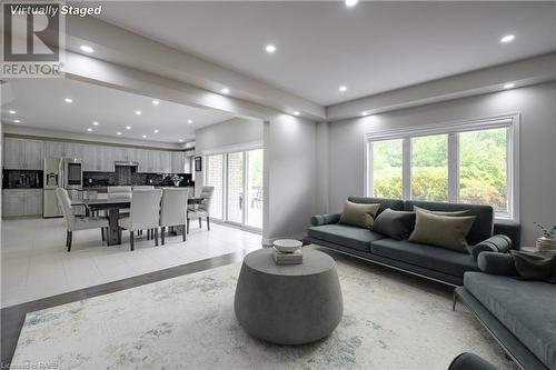 50937 Memme Court, Wainfleet, ON - Indoor Photo Showing Living Room