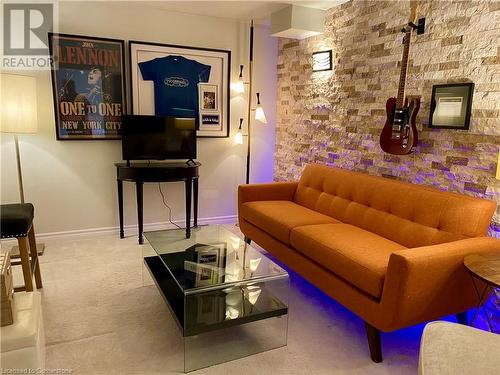 2612 Andover Road, Oakville, ON - Indoor Photo Showing Living Room