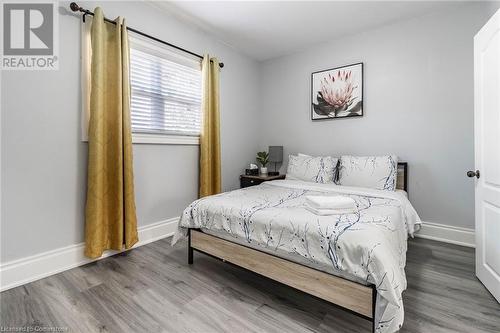 5063 Bridge Street, Niagara Falls, ON - Indoor Photo Showing Bedroom