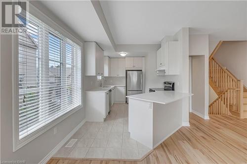 219 Dundas Street E Unit# 18, Waterdown, ON - Indoor Photo Showing Kitchen