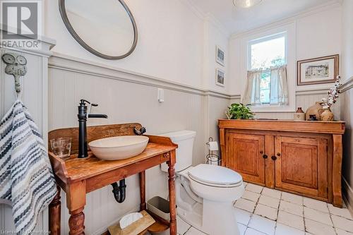 44 King Street, Port Colborne, ON - Indoor Photo Showing Bathroom