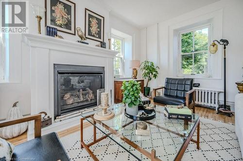 44 King Street, Port Colborne, ON - Indoor Photo Showing Living Room With Fireplace