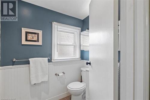 3202 Trinity Church Road, Hamilton, ON - Indoor Photo Showing Bathroom