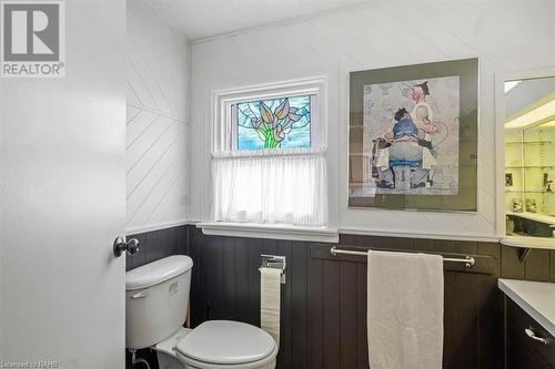 3202 Trinity Church Road, Hamilton, ON - Indoor Photo Showing Bathroom