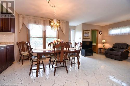 310 Montmorency Drive, Hamilton, ON - Indoor Photo Showing Dining Room