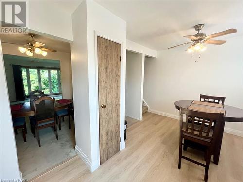 34 Bow Valley Drive Unit# 5, Hamilton, ON - Indoor Photo Showing Dining Room